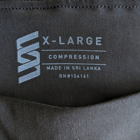 Compression Capri pants - Picture 3 of 4